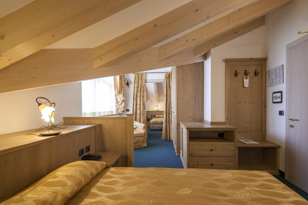 Family Hotel Andes - Only For Family Vigo di Fassa Zimmer foto